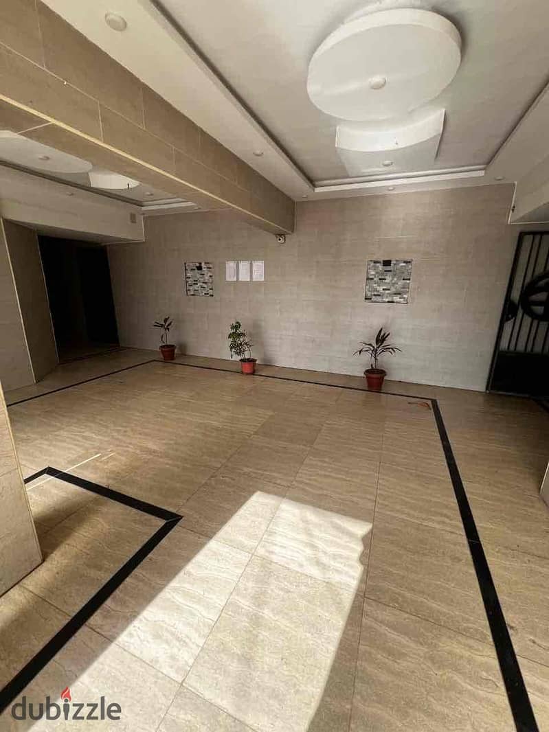 5 Bedrooms 210 sq.M Apartment for rent 15,000 EGP in Zahraa Al Maadi, Cairo