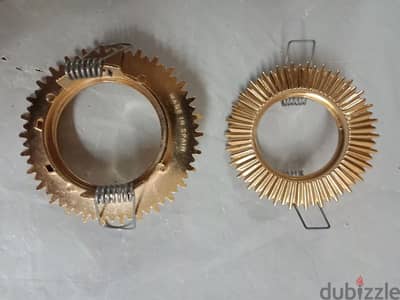 ميجا مان اسباني شاسيهات سبوت لايت اسباني اصلي مطلي ذهب جديد بالكرتون