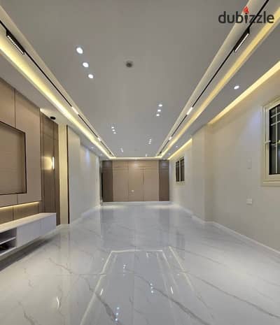 Opportunity for offices and companies in Abbas Al-Akkad, 250 m ...