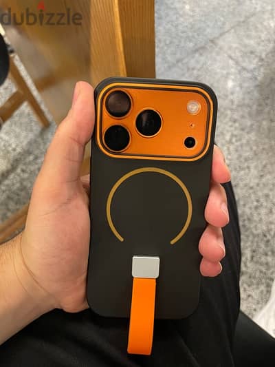 ايفون ١٧ برو مستعملiPhone 17 pro ٢٥٦ج مستعمل زيرو ضريبه معاه ٤ كفرات
