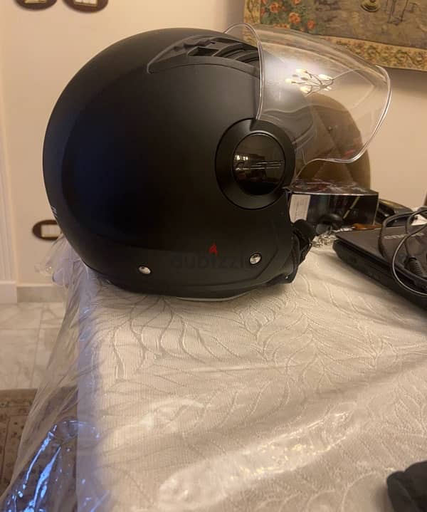 LS2 +EJEAS helmet interphome and used like new 4