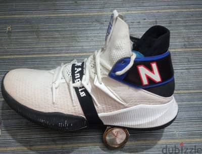 New Balance OMN1s City of Angels 37.5 - Kawhi Leonard نيو بالانس