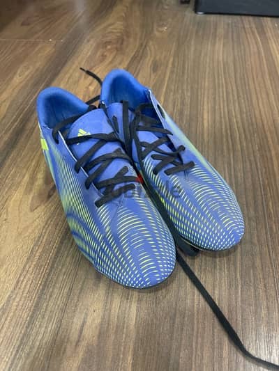 Adidas football shoes studs