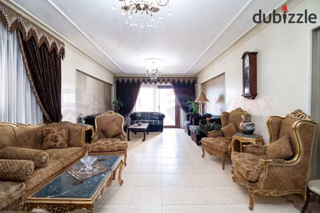 شقة للبيع 250 م وابور المياه (خطوات من ميدان زويل)