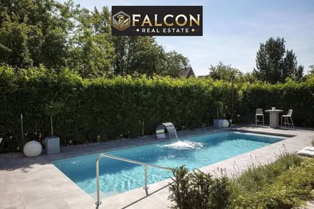 استلم فوري فيلا  للبيع( 6 غرف+ Private Pool & Garden)  في التجمع الخامس  القاهره الجديده New cairo  كمبوند سعاده على طريق السويس بالقرب من Hyde park