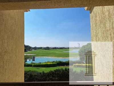 Standalone villa for sale overlooking the golf course and the lakes directly at a very competitive price