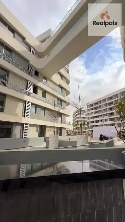 شقة مميزة للبيع في بلوم فيلدز Bloomfields – داون تاون بموقع متميز وسعر مغري