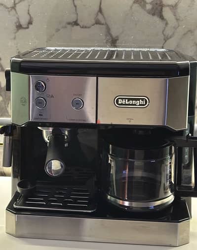 ماكينه قهوه  delonghi bco421. s  زيرو لم تستخدم