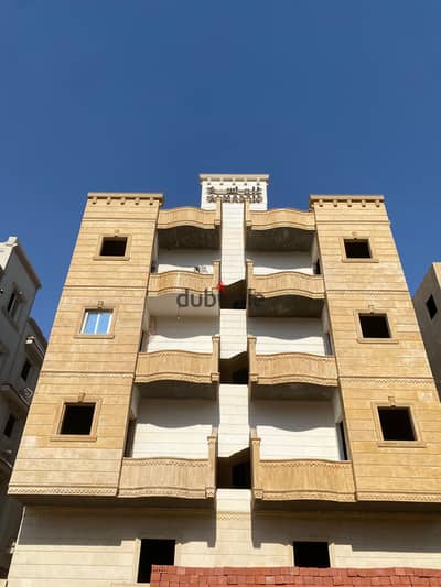 Apartment in October Gardens – Touristic Area (B), near the Touristic Walkway, Green River, and High-Speed Train, close to all services and transport
