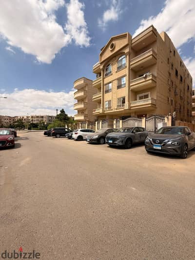  Apartment for Sale  Direct from Owner215m In front of lavista patio & vivens Compound 2mins from Madinaty&SuezRoad 50% DownPayment