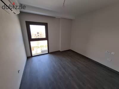 شقة فاخرة للإيجار في كمبوند زد ويست – موقع مميز وتشطيب فاخر