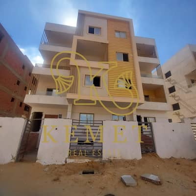 Duplex 240 sqm, immediate delivery, semi-finishing, ground and first floor in Al-Nargis Al-Jadidah, Azal area on Gamal Abdel Nasser