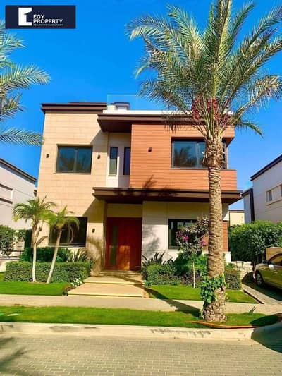 فيلا فاخرة بحري تطل علي مساحات خضراء للبيع في كمبوند ازار التجمع -القاهرة الجديدة
