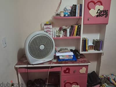 مكتب لغرفة اطفال ا