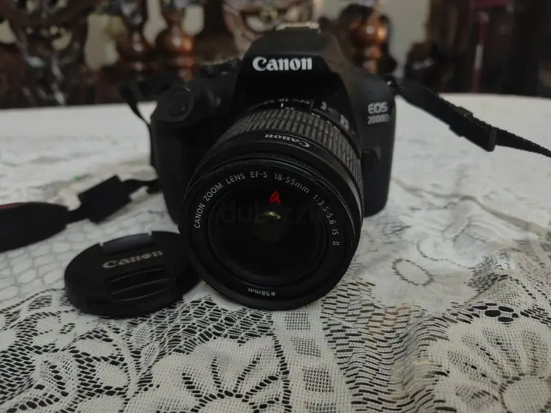 Canon EOS 2000D camera64992359320322120