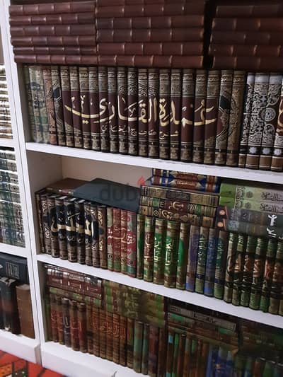 مكتبة مكتبه للبيع كتب في شتى المجالات