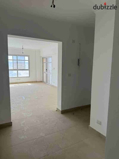 Apartment for rent at a bargain price in my city, decorated and ready for living