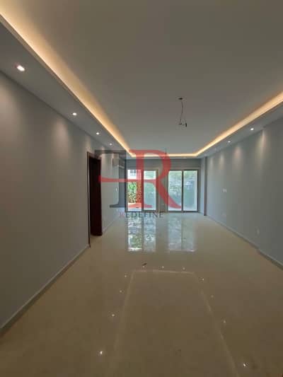 Apartment for sale Super Lux  With Special Garden At Mountain View I City new cairo near palm hills