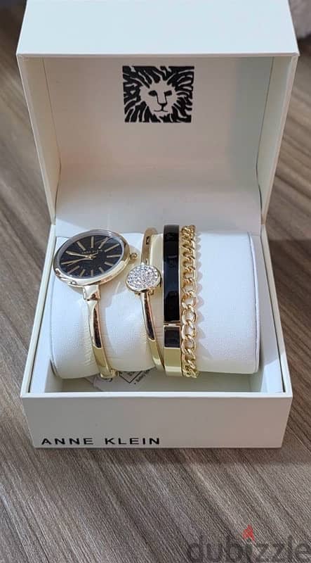 Anne Klein ساعة 2