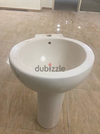 حوض كيلو باترا