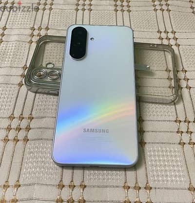 سامسونج جلاكسي A36 5G بطارية قوية وأداء سريع جدا