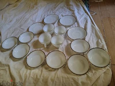 للبيع – طقم Anchor Hocking أمريكي أصلي (Vintage Milk Glass Gold Rim)