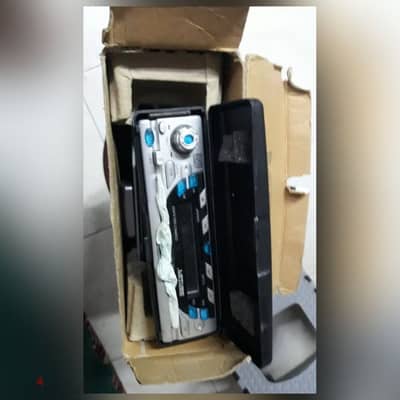 كاسيت سى دى سياره ديجتال صينى ماركه بنزر بالكرتونه