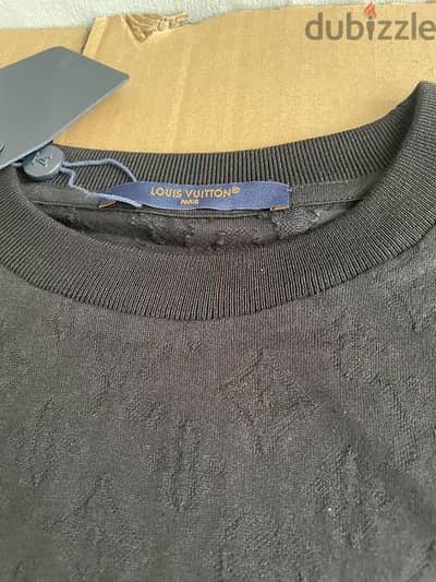 LV pattern tshirt