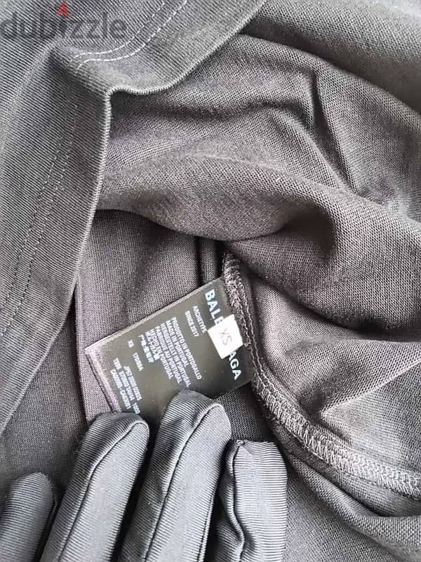 Balenciaga over sized tshirt 3