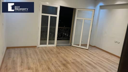 Apartment For Sale Fully Finished and Furnished Ready To Move Perfect location in Hyde Park  - New Cairo
