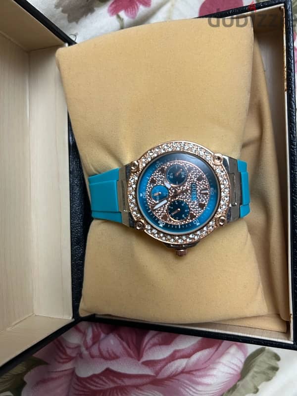 guess watch 4