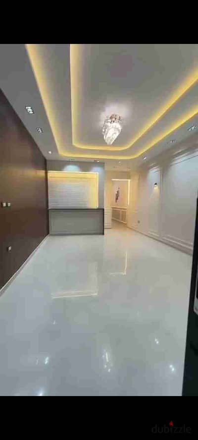 For sale, a separate entrance and 2 gardens in October