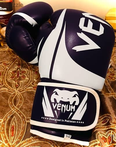 فينوم جوانتي بوكسينج Venum gloves