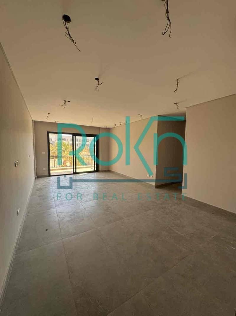 4 Bedrooms 209 sq.M Apartment for rent 45,000 EGP in Village West Compound, Sheikh Zayed
