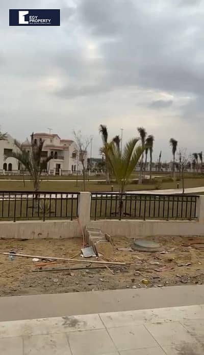 فيلا للبيع في سيليا طلعت مصطفى متشطبه  بالكامل و جاهزه  للاستلام