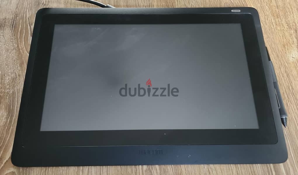 Almost new Wacom Cintiq 16 Tablet with Touch Screen & Stylus 3