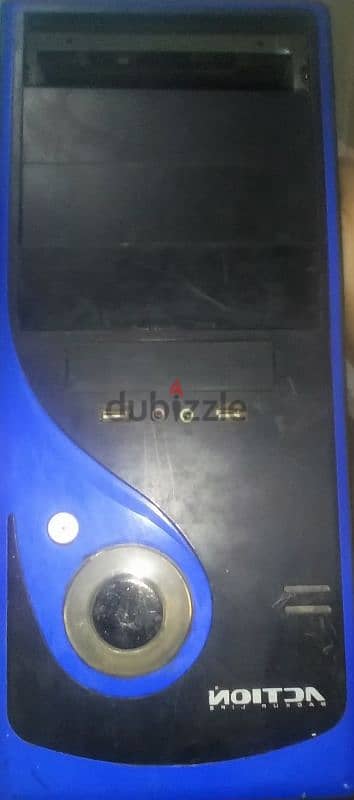كمبيوتر للبيع