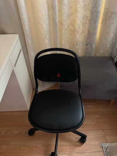 1 IKEA ORFJALL black chair