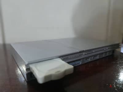 playstation 2 slim حاله ممتازه