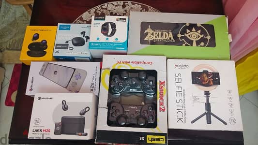holly land mic and game sir controller and watch