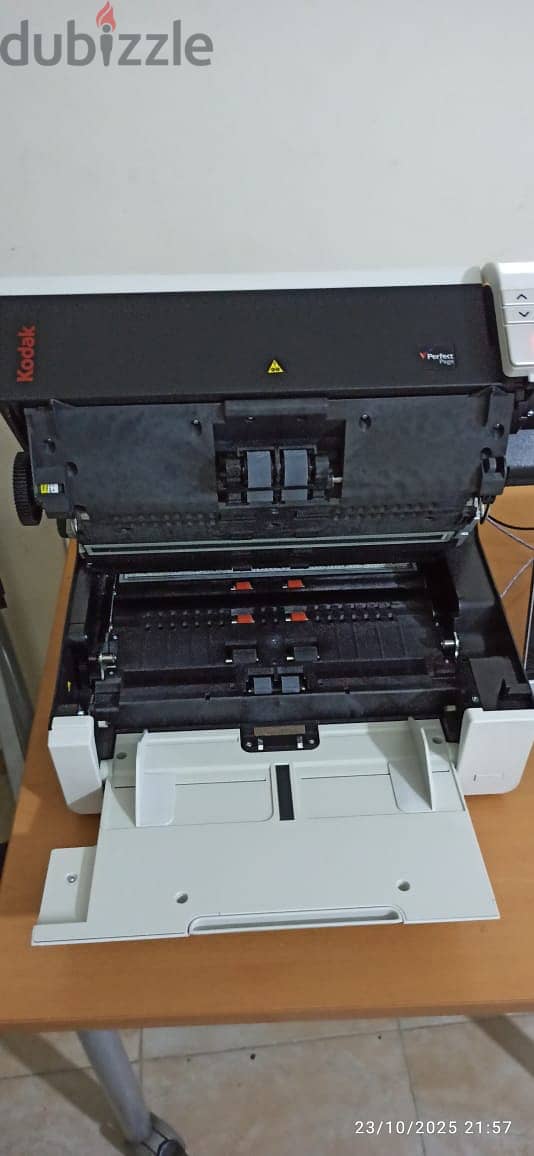 kodak scanner I3200 A3 new - used 1