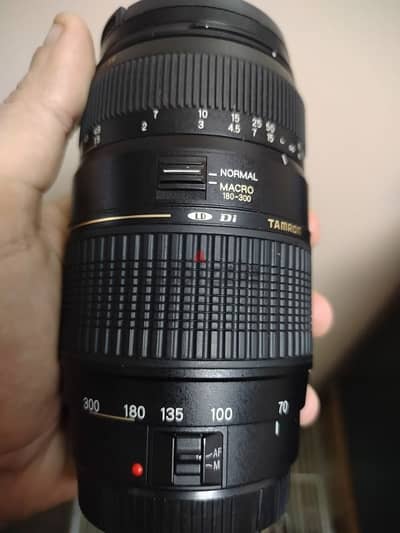 عدسة تامرون 70-300 زيرو