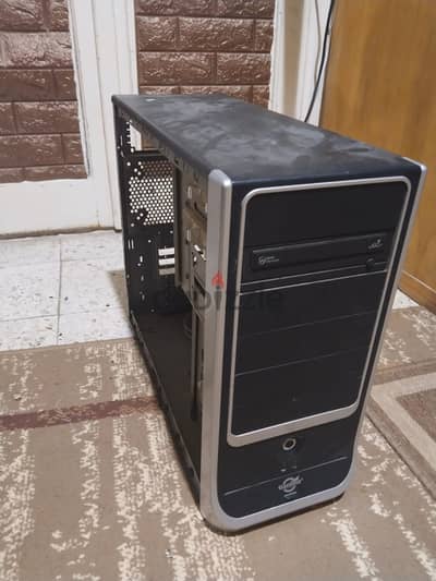 كيسة mid tower فاضية