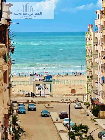 شقه  للبيع في الإسكندرية شاطئ النخيل  بجوار البحر موقع ممتاز جدا شامل الخدمات