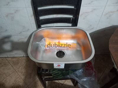 حوض وخلاط