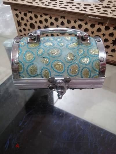 علبه اكسسوارات