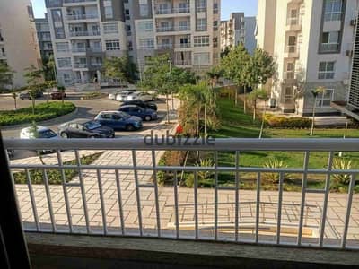 للايجار مفروش بمدينتي اول سكن مساحه الشقه غرفتين وقريبه من جميع الخدمات والمول