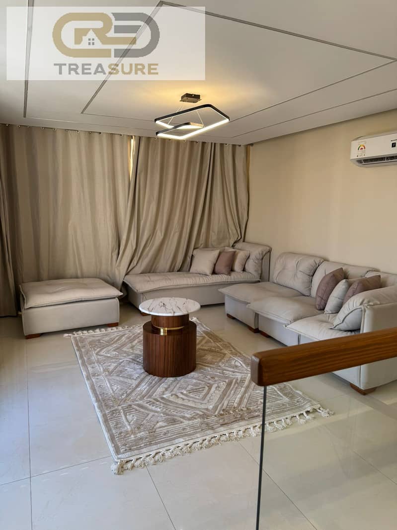 4 Bedrooms 220 sq.M Apartment for rent 100,000 EGP in AZAD Compound, 5th Settlement