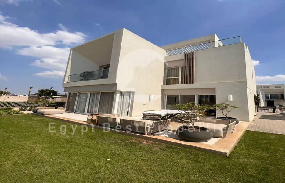 6 Bedrooms 350 sq.M Villa for sale 80,000,000 EGP in Cairo Gate, Sheikh Zayed
