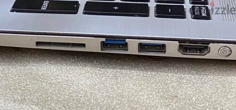 Toshiba Core I5 5th generation touchscreen 6